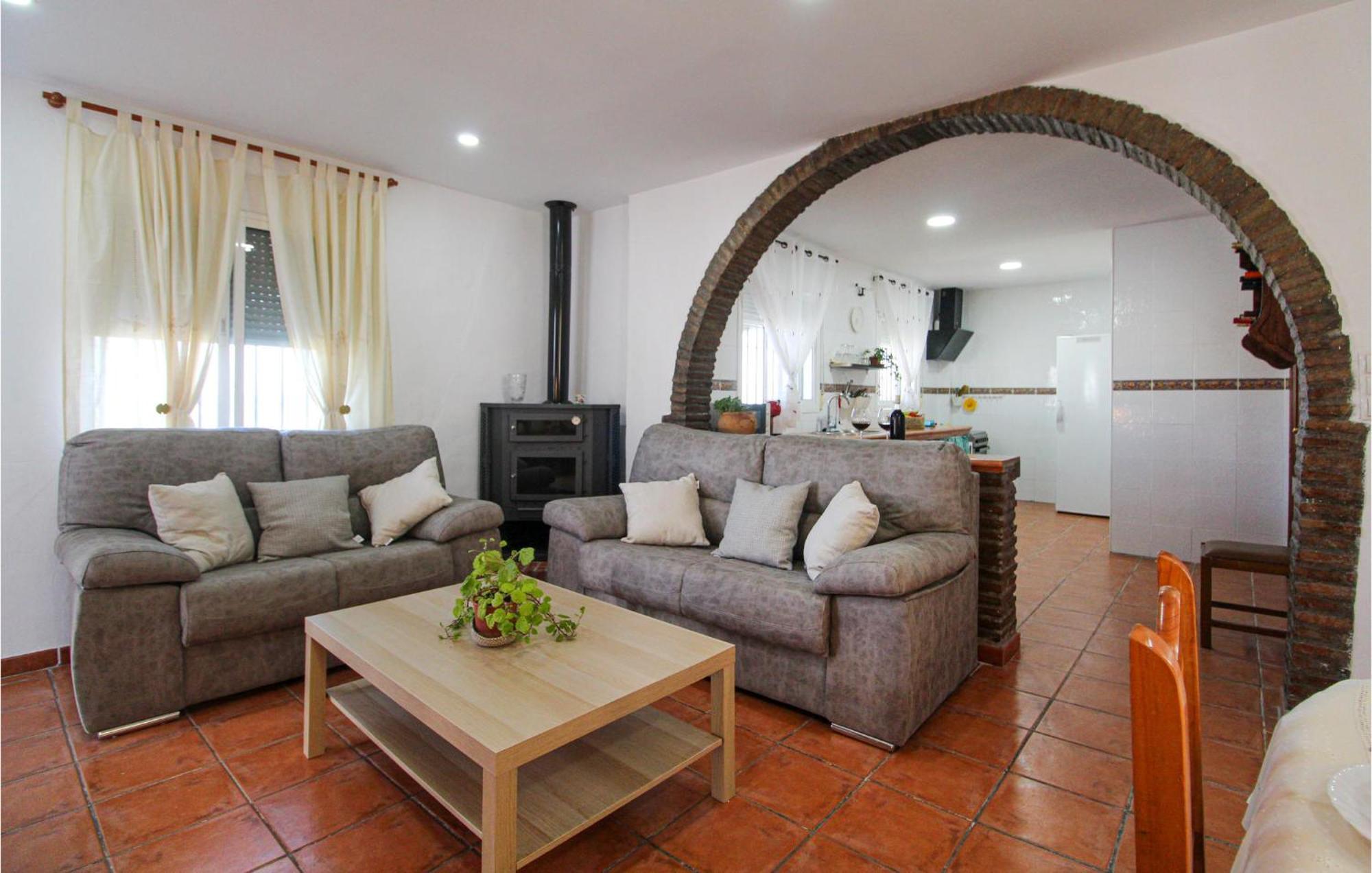 4 Bedroom Gorgeous Home In Sedella Extérieur photo
