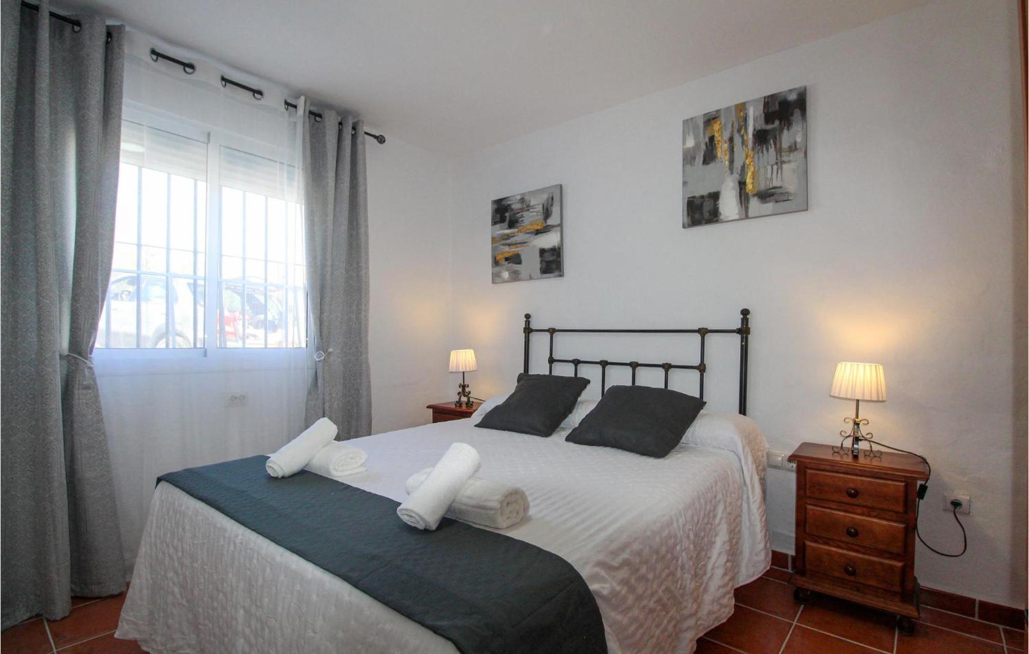 4 Bedroom Gorgeous Home In Sedella Extérieur photo